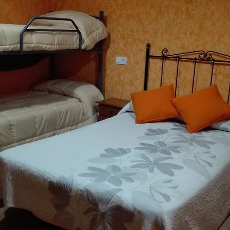 Hostal La Aldaba Hotel Montearagon Ngoại thất bức ảnh