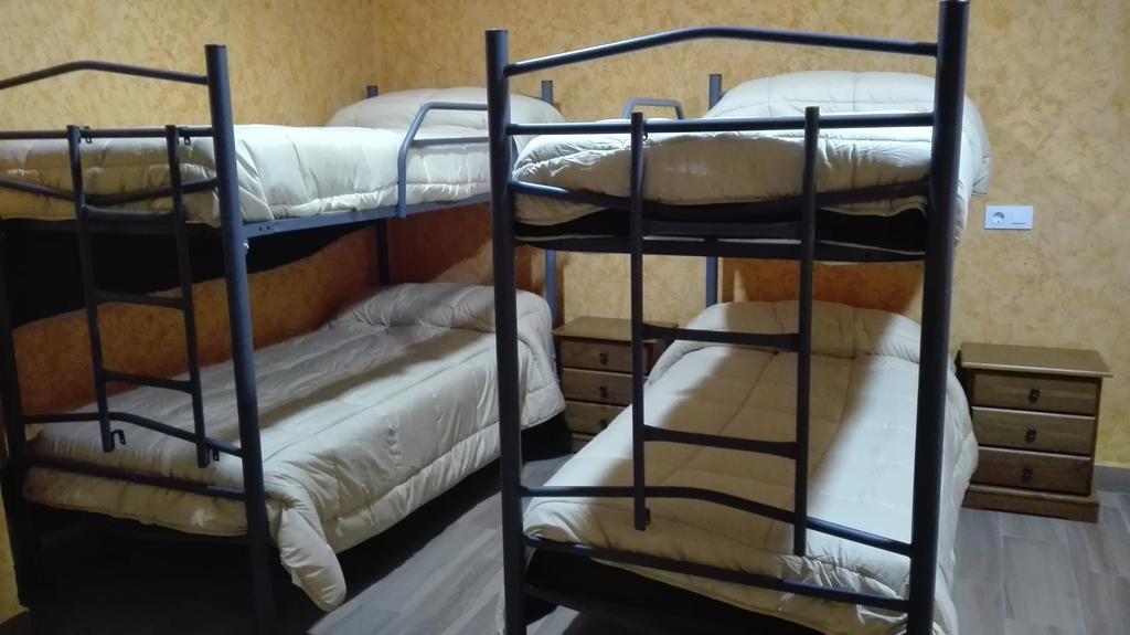 Hostal La Aldaba Hotel Montearagon Ngoại thất bức ảnh