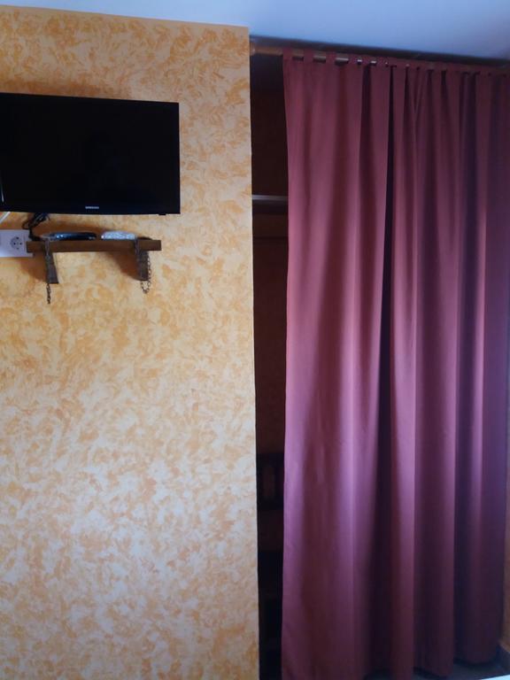 Hostal La Aldaba Hotel Montearagon Ngoại thất bức ảnh