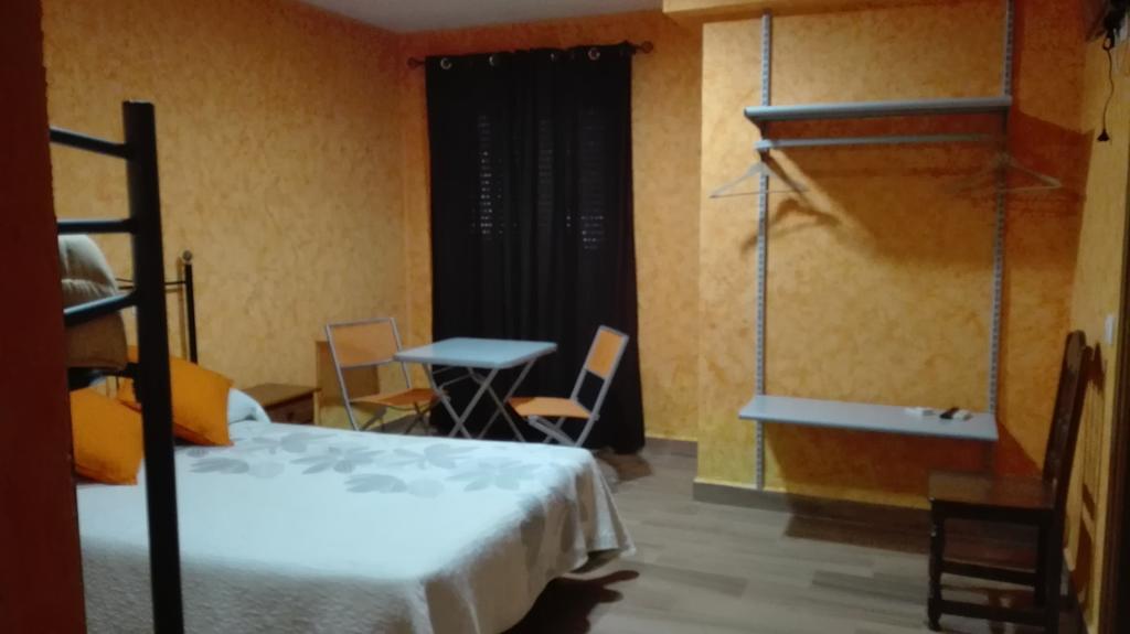 Hostal La Aldaba Hotel Montearagon Ngoại thất bức ảnh