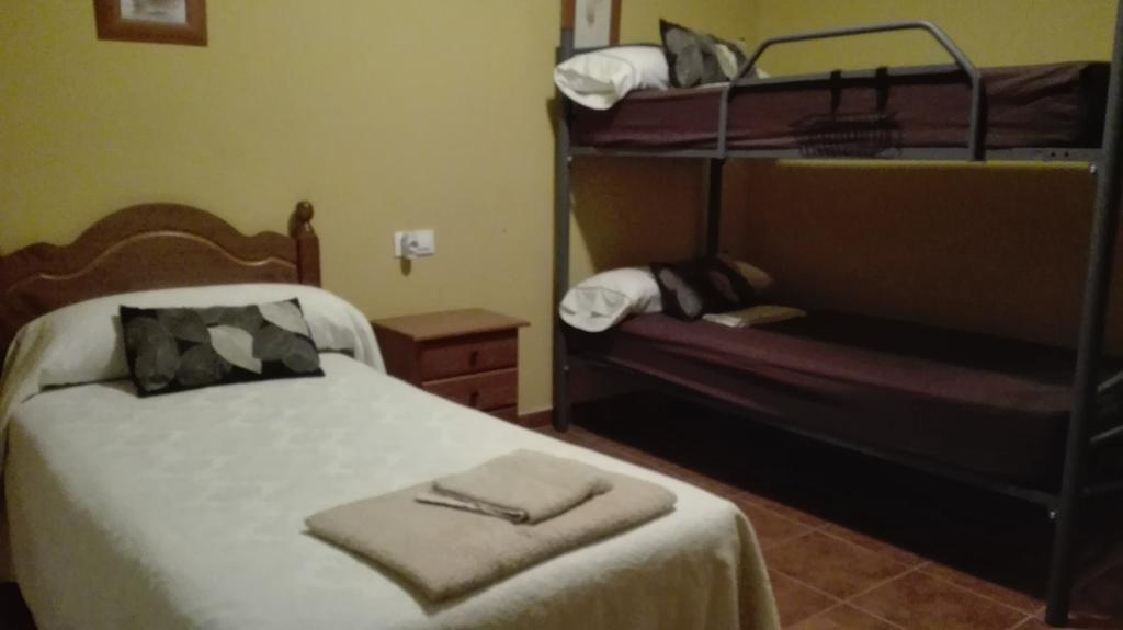 Hostal La Aldaba Hotel Montearagon Ngoại thất bức ảnh