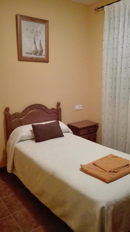 Hostal La Aldaba Hotel Montearagon Ngoại thất bức ảnh
