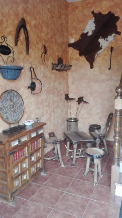 Hostal La Aldaba Hotel Montearagon Ngoại thất bức ảnh