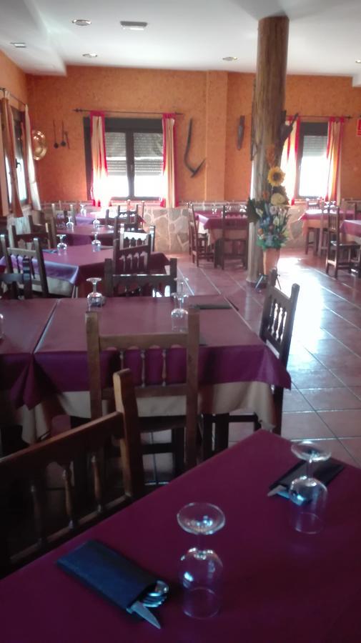 Hostal La Aldaba Hotel Montearagon Ngoại thất bức ảnh